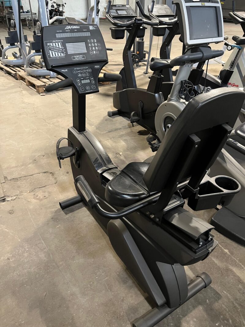 Life fitness recumbent kuntopyörä