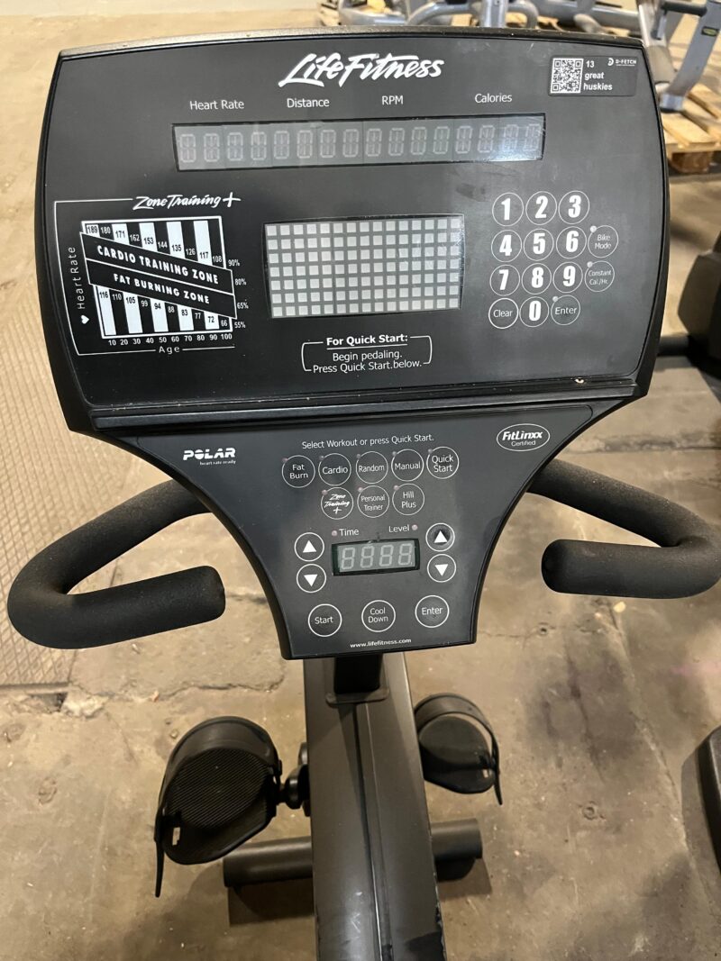 Life fitness recumbent kuntopyörä