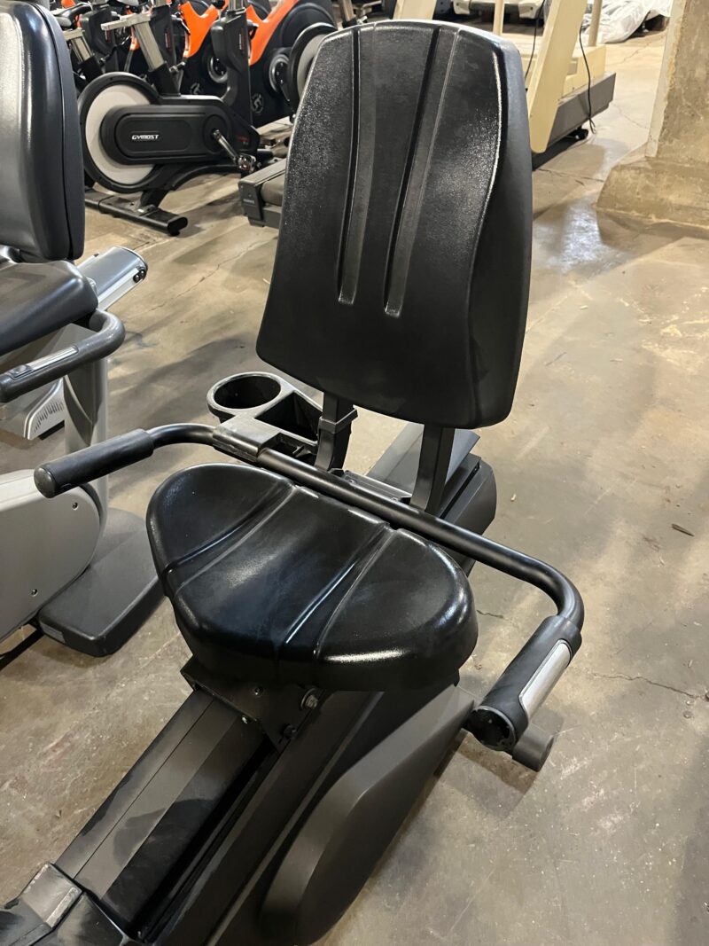 Life fitness recumbent kuntopyörä