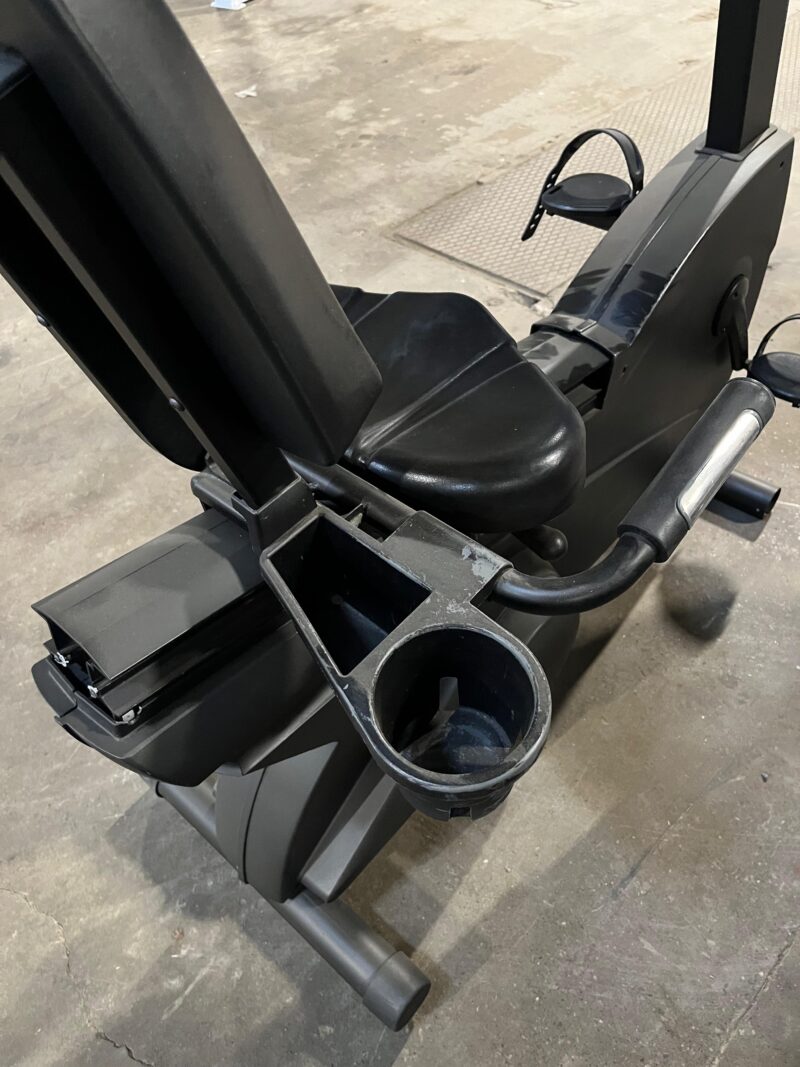 Life fitness recumbent kuntopyörä