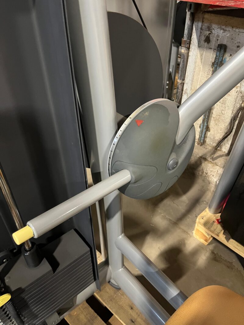 technogym selänojennuslaite